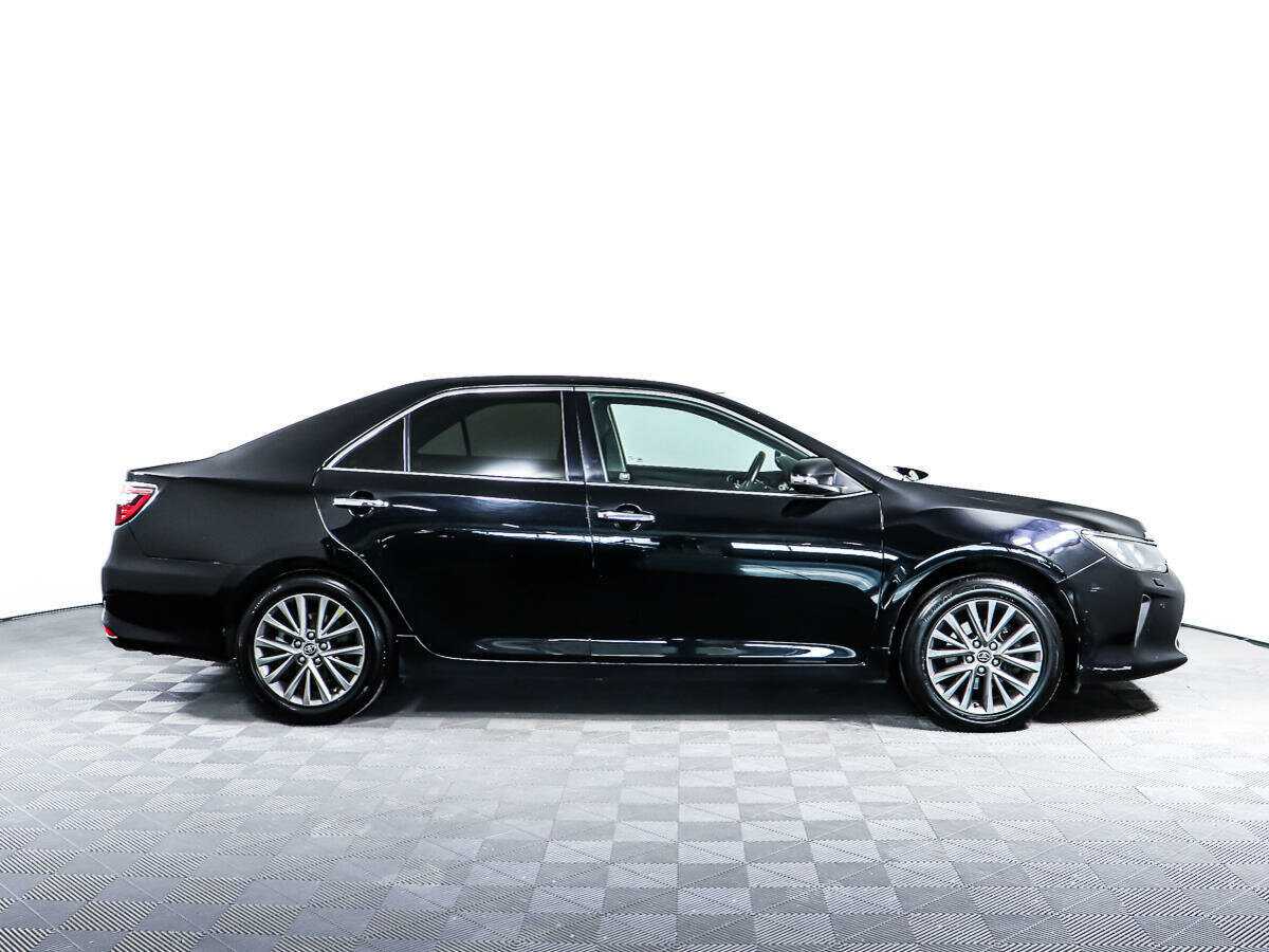 Купить Toyota Camry с пробегом. Фото: #2