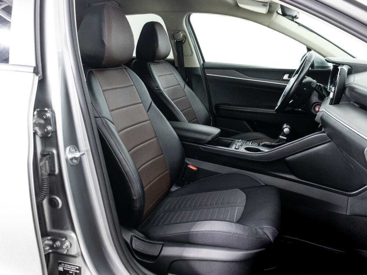 Купить Kia K5 с пробегом. Фото: #22