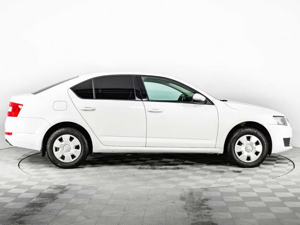 Купить Skoda Octavia с пробегом. Фото: #3