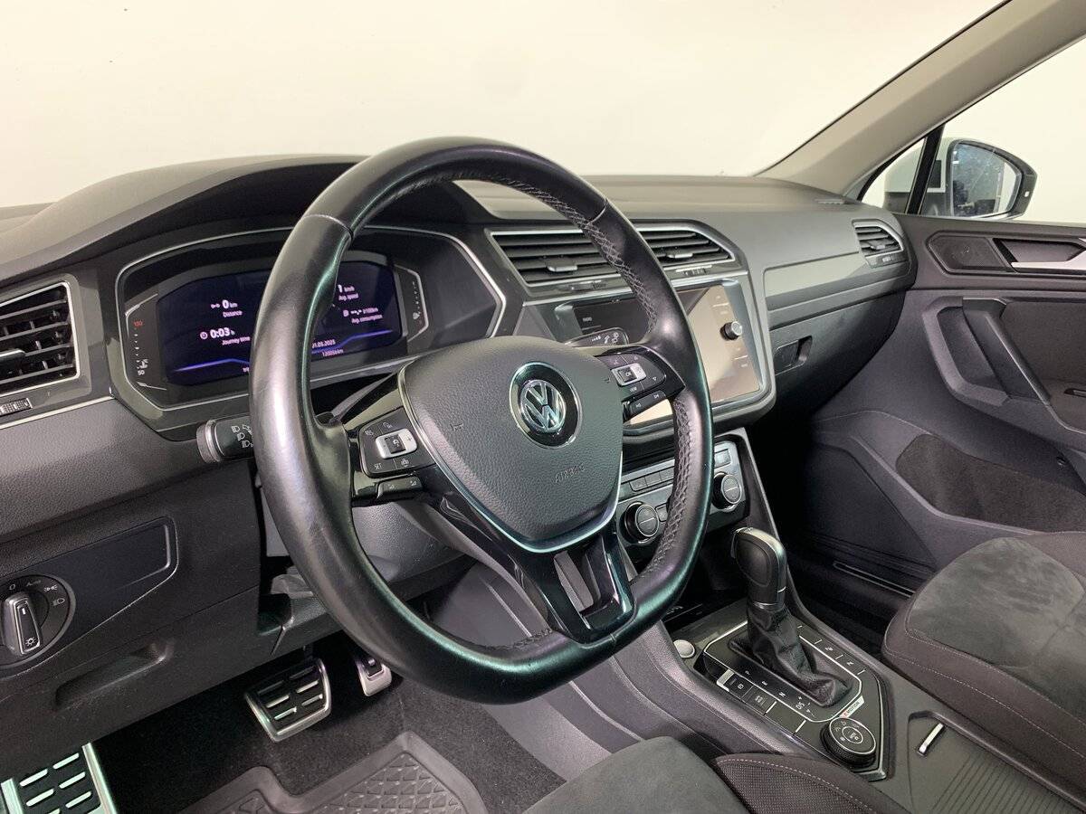 Купить Volkswagen Tiguan с пробегом. Фото: #10