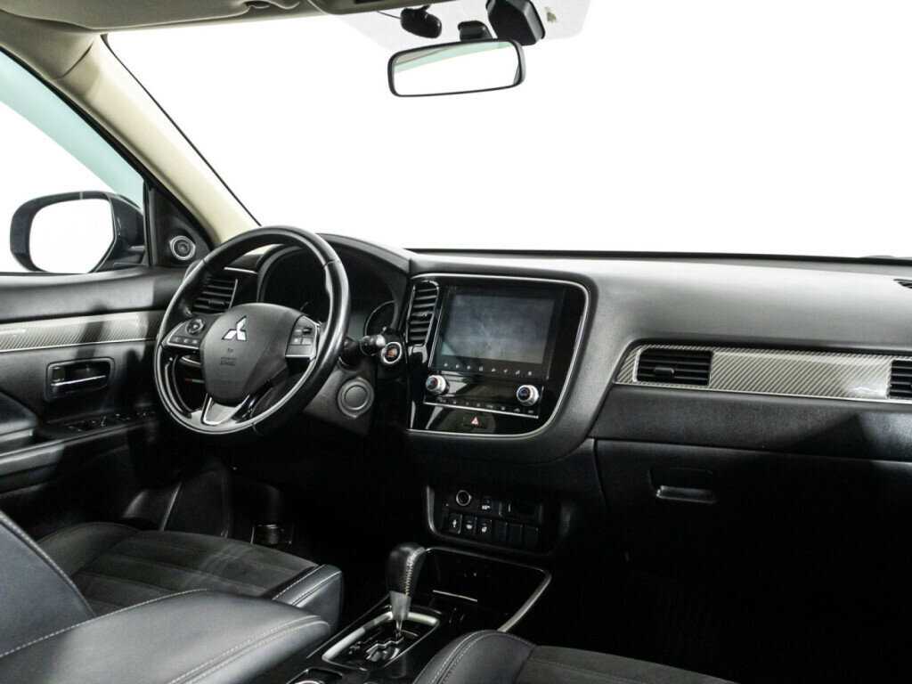 Купить Mitsubishi Outlander с пробегом. Фото: #8