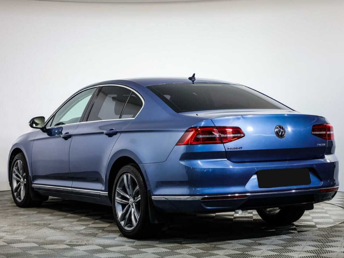 Купить Volkswagen Passat с пробегом. Фото: #5