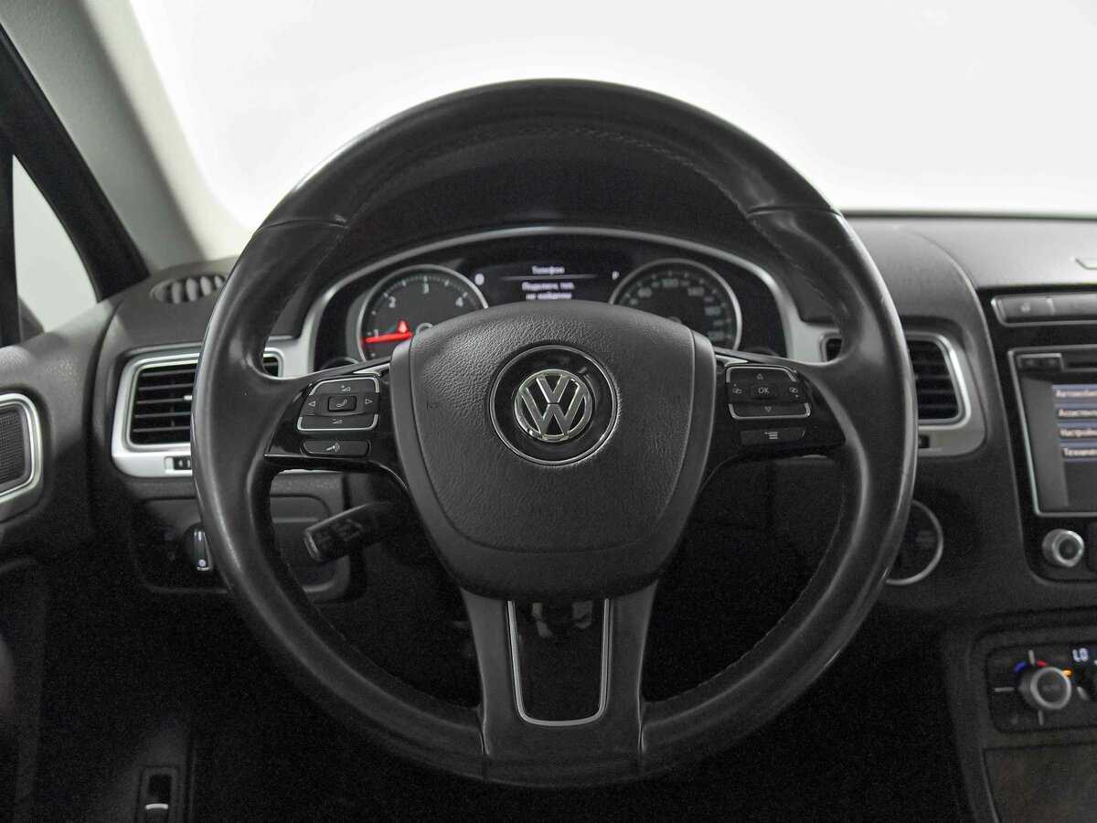 Купить Volkswagen Touareg с пробегом. Фото: #8