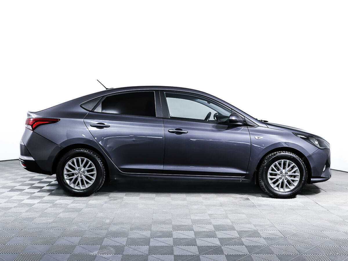 Купить Hyundai Solaris с пробегом. Фото: #3