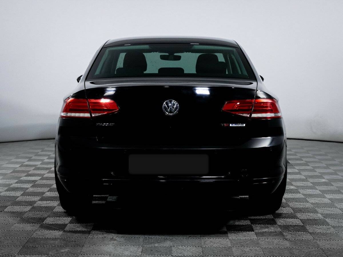Купить Volkswagen Passat с пробегом. Фото: #4