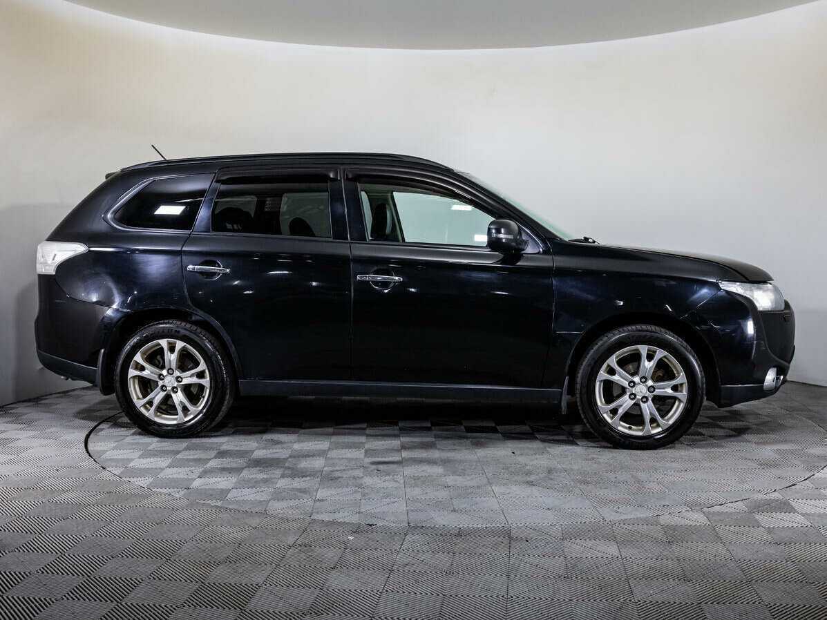 Купить Mitsubishi Outlander с пробегом. Фото: #3