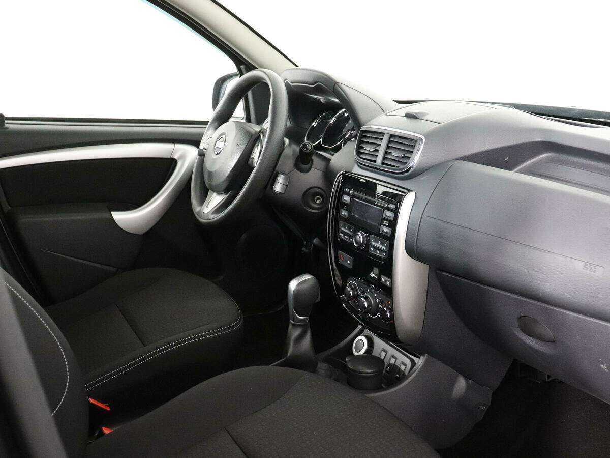 Купить Nissan Terrano с пробегом. Фото: #6