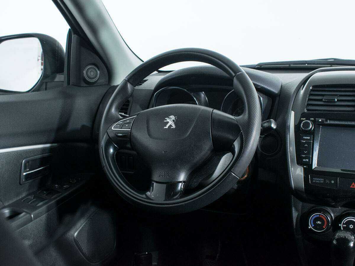 Купить Peugeot 4008 с пробегом. Фото: #11