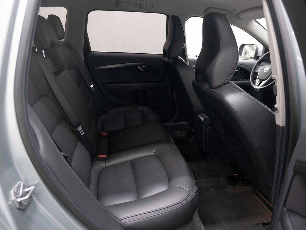 Купить Volvo XC70 с пробегом. Фото: #6