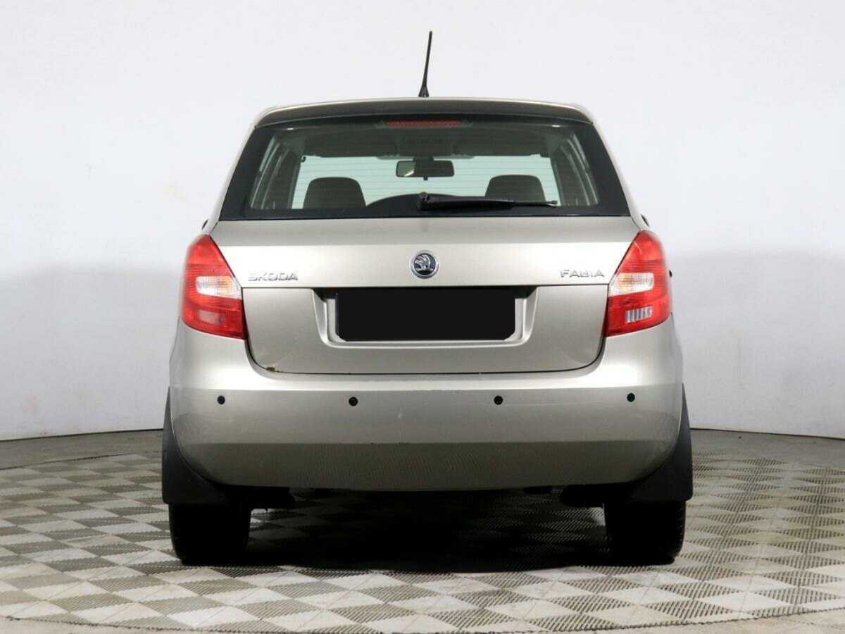 Купить Skoda Fabia с пробегом. Фото: #4