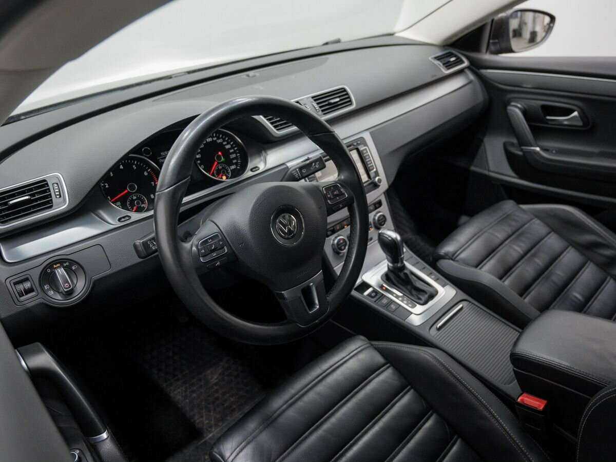 Купить Volkswagen Passat CC с пробегом. Фото: #12
