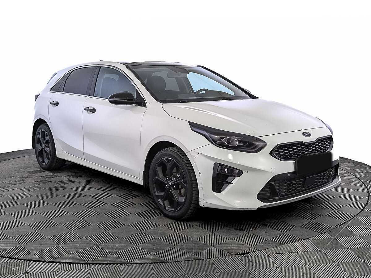 Купить Kia Ceed с пробегом. Фото: #2