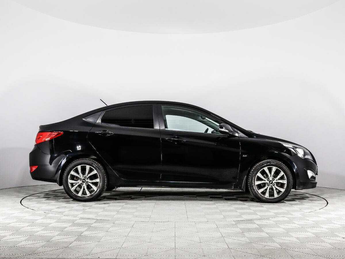 Купить Hyundai Solaris с пробегом. Фото: #3
