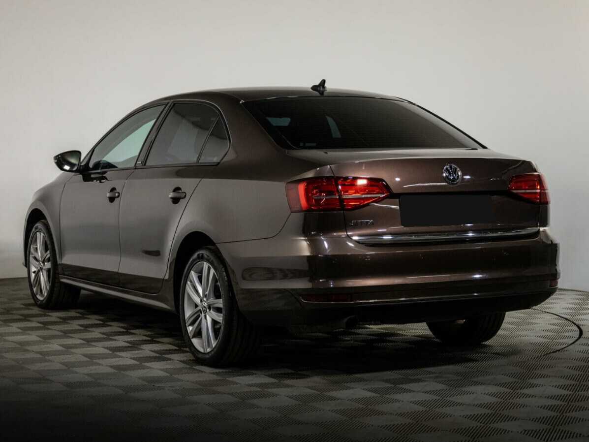 Купить Volkswagen Jetta с пробегом. Фото: #5