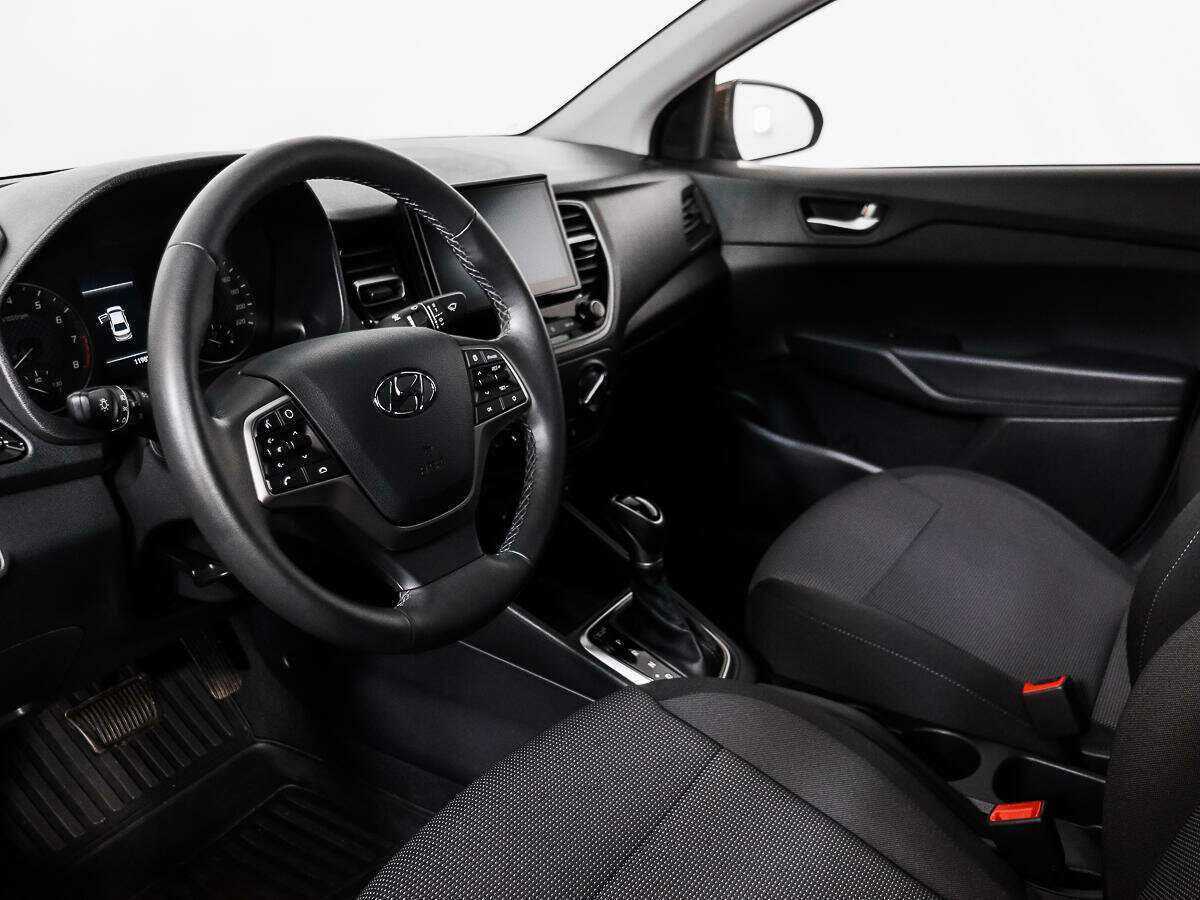 Купить Hyundai Solaris с пробегом. Фото: #6