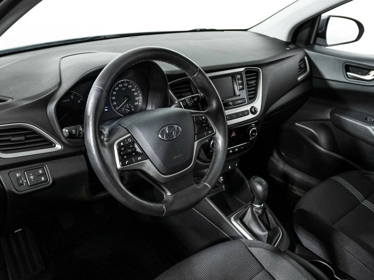 Купить Hyundai Solaris с пробегом. Фото: #10