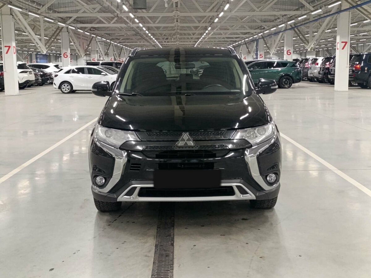 Купить Mitsubishi Outlander с пробегом. Фото: #1