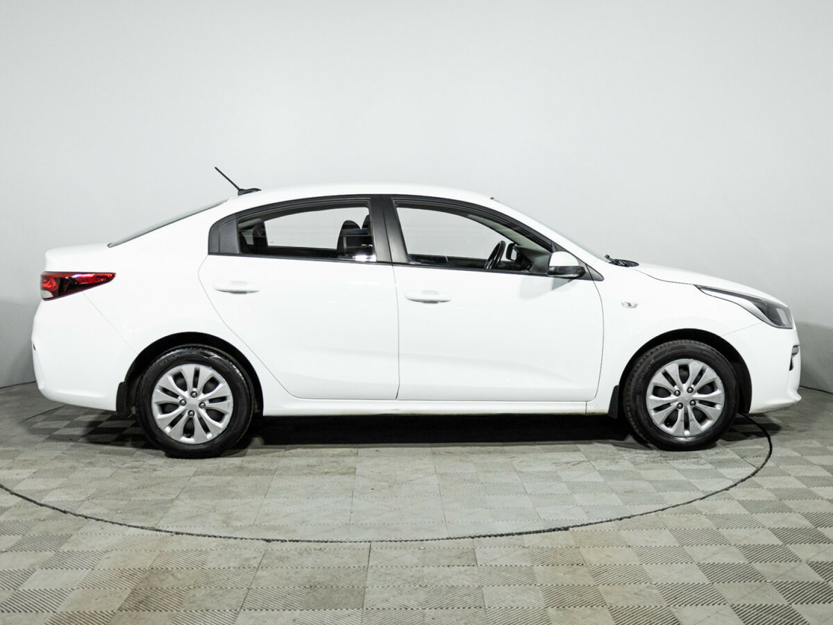 Купить Kia Rio с пробегом. Фото: #3