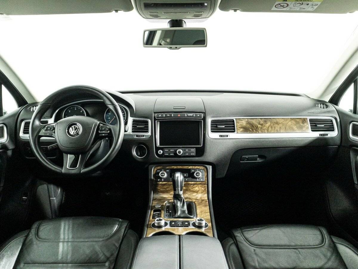 Купить Volkswagen Touareg с пробегом. Фото: #12