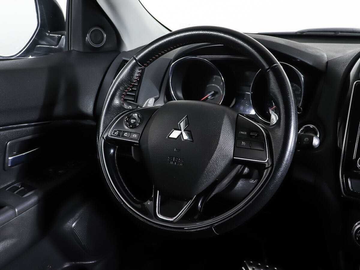 Купить Mitsubishi ASX с пробегом. Фото: #13