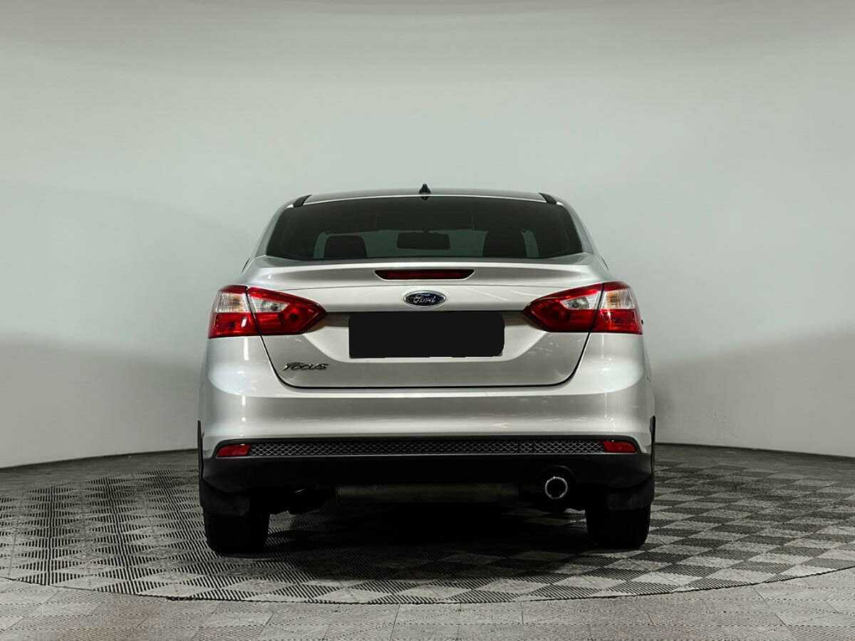 Купить Ford Focus с пробегом. Фото: #4