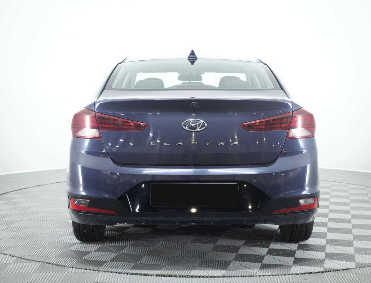 Купить Hyundai Elantra с пробегом. Фото: #5
