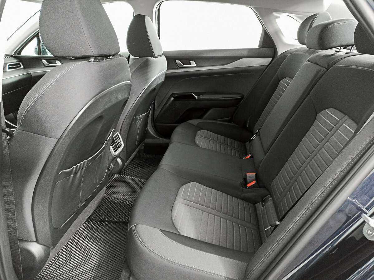 Купить Kia K5 с пробегом. Фото: #9