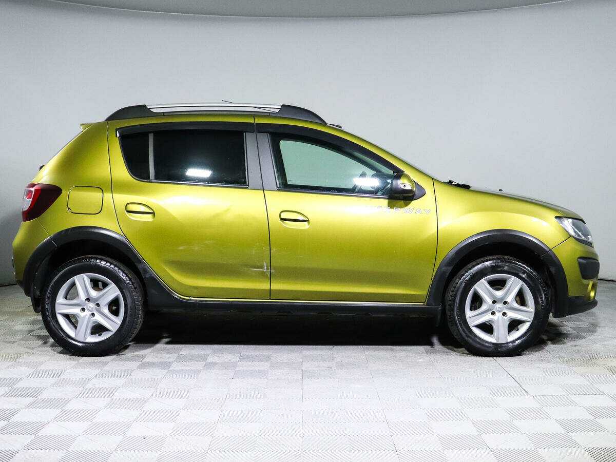 Купить Renault Sandero с пробегом. Фото: #3