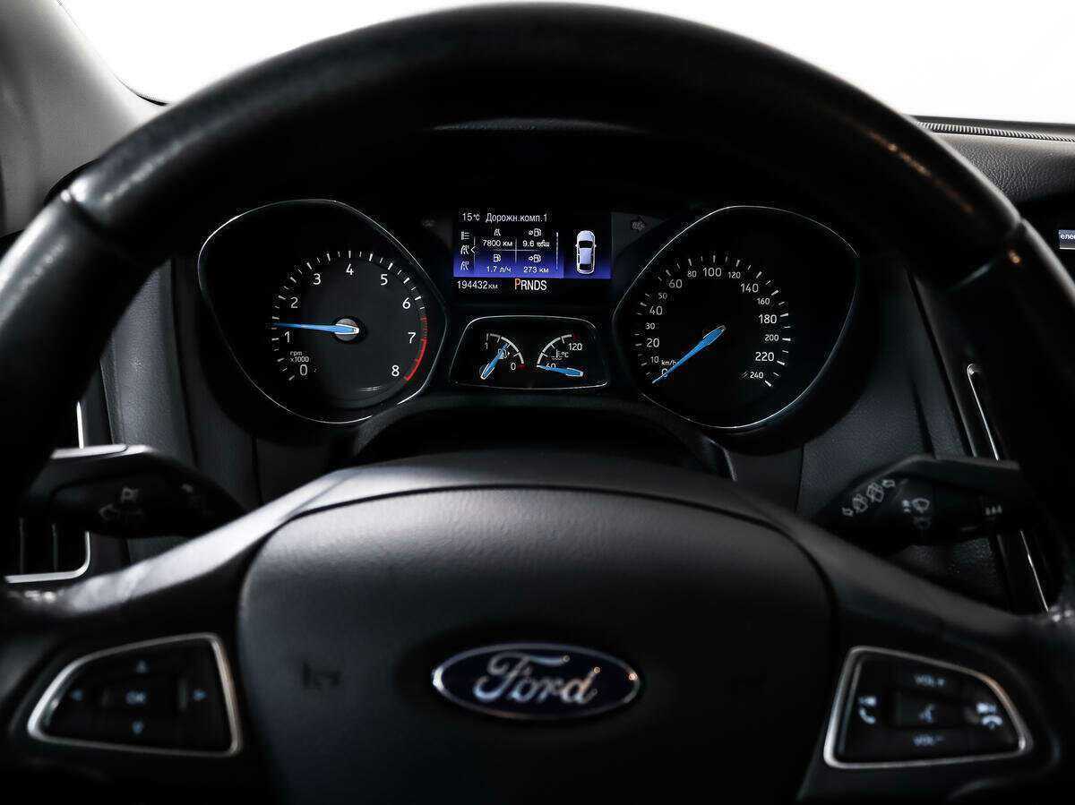 Купить Ford Focus с пробегом. Фото: #16