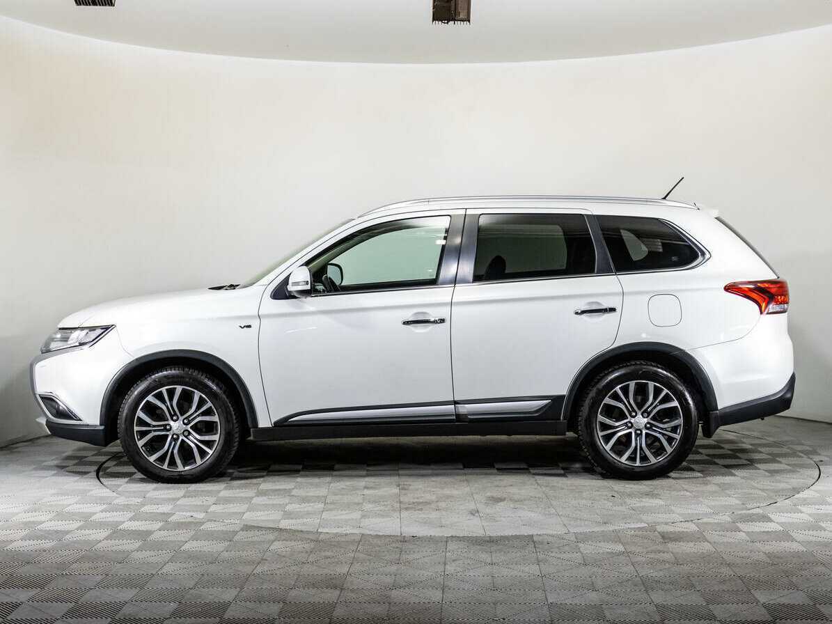 Купить Mitsubishi Outlander с пробегом. Фото: #7