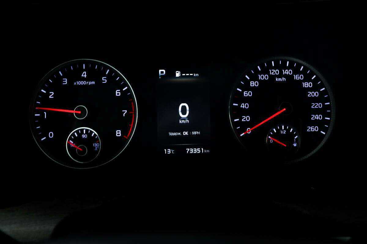 Купить Kia K5 с пробегом. Фото: #9