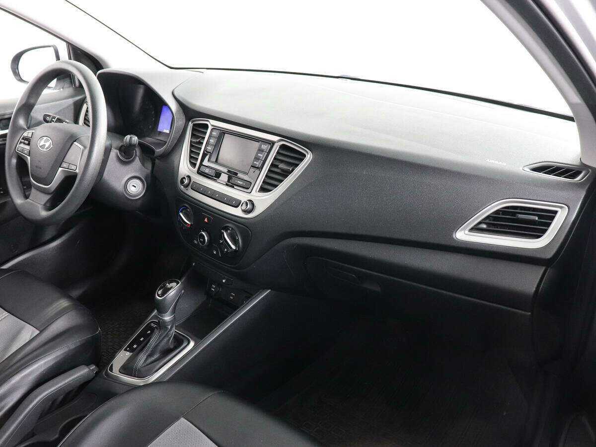 Купить Hyundai Solaris с пробегом. Фото: #9