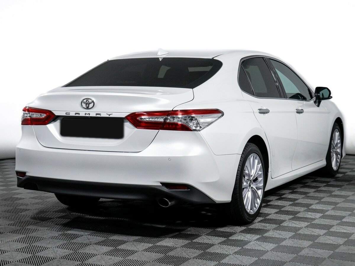 Купить Toyota Camry с пробегом. Фото: #4