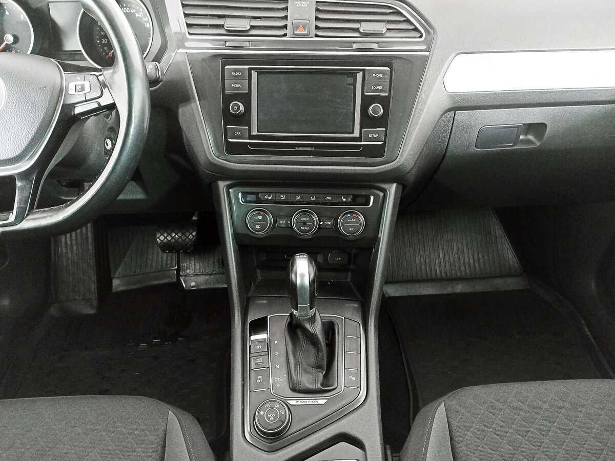 Купить Volkswagen Tiguan с пробегом. Фото: #14