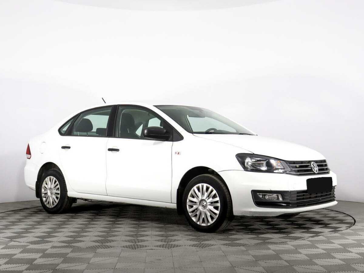 Купить Volkswagen Polo с пробегом. Фото: #2