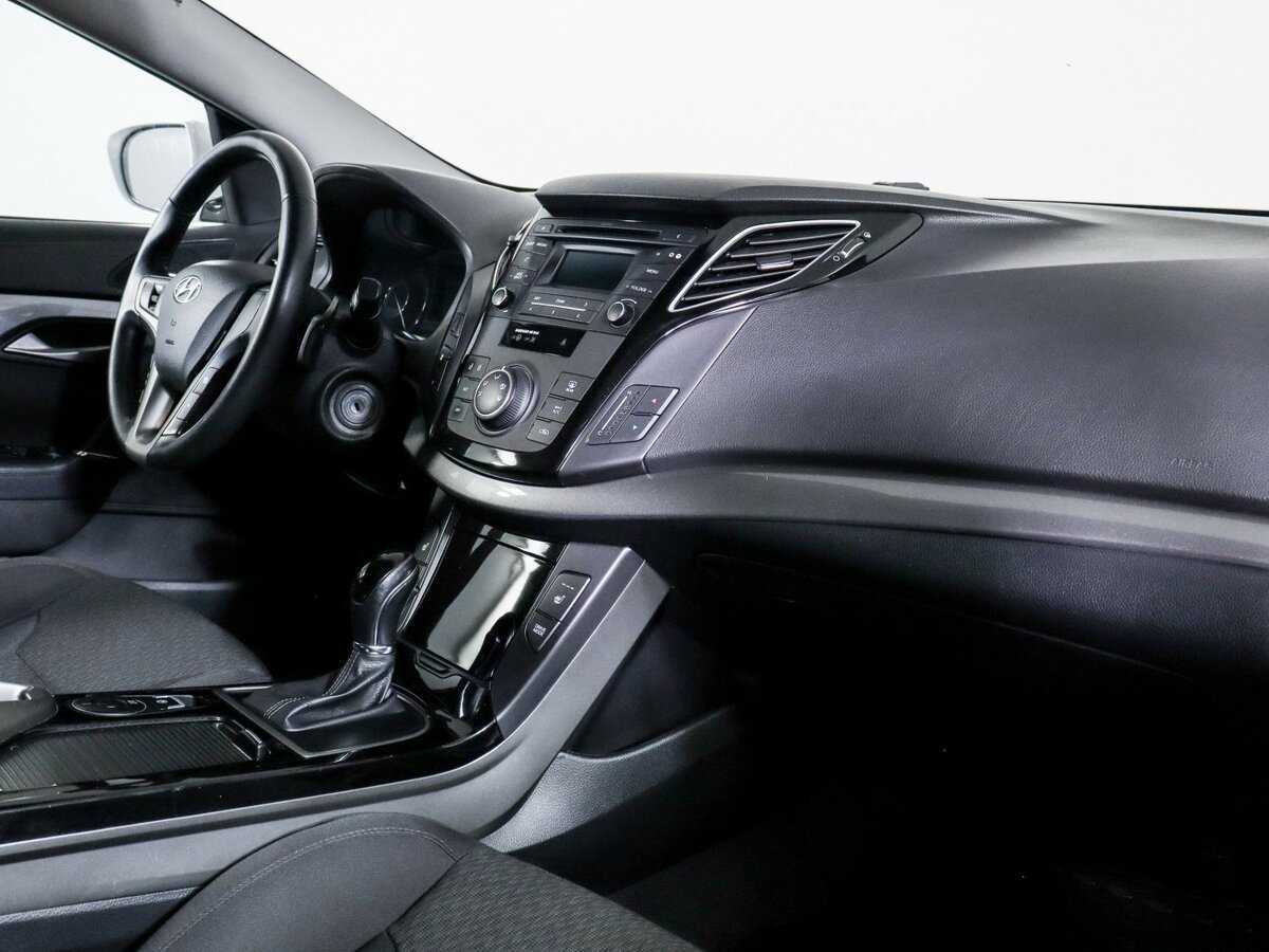 Купить Hyundai i40 с пробегом. Фото: #5