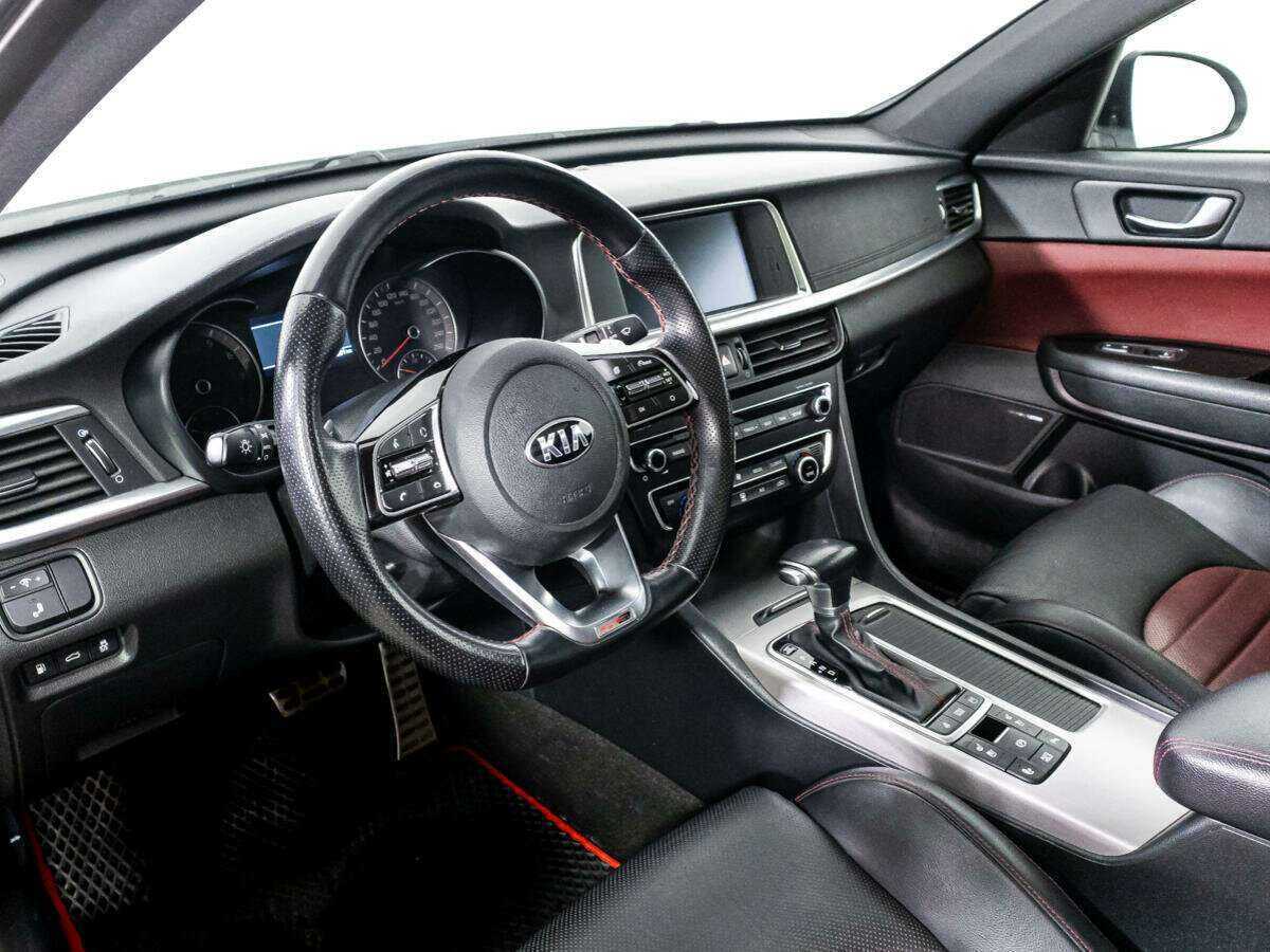Купить Kia Optima с пробегом. Фото: #10