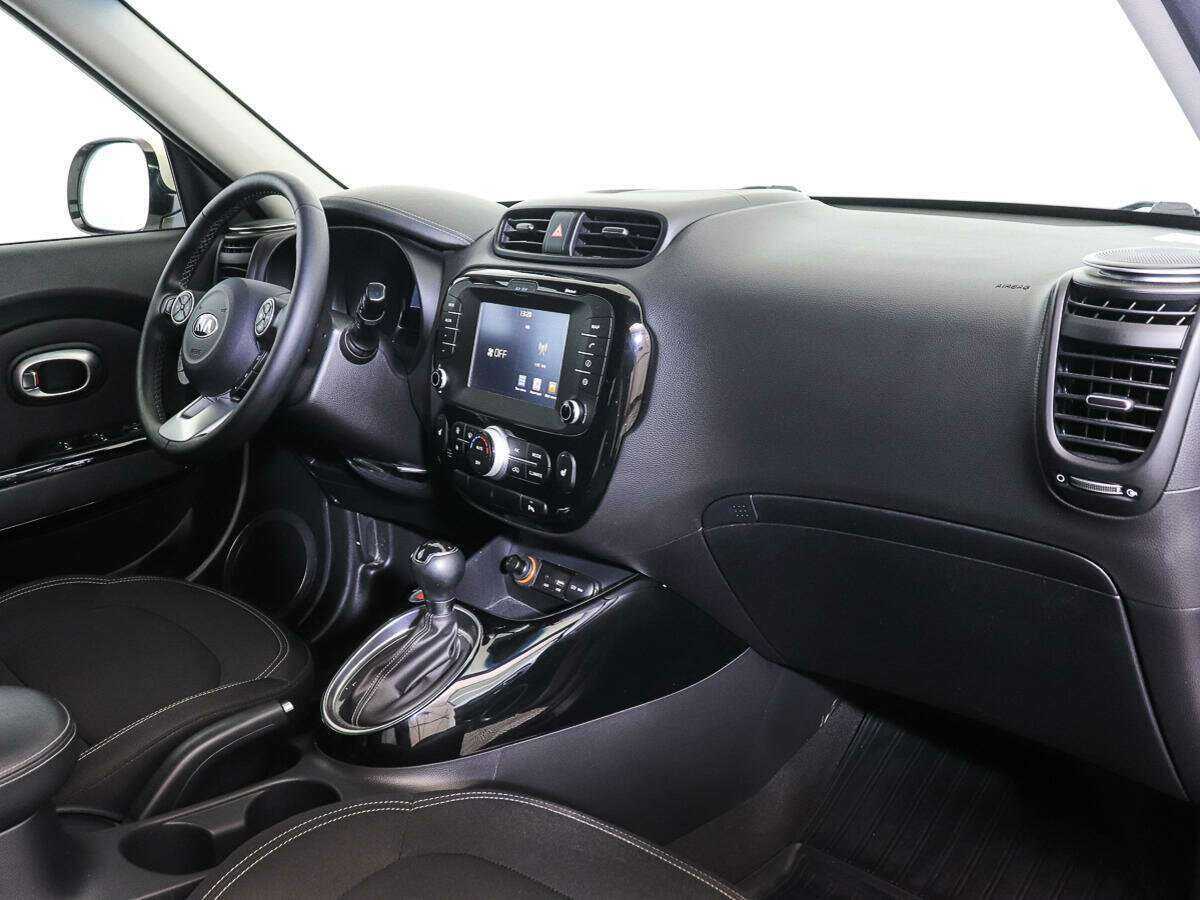Купить Kia Soul с пробегом. Фото: #8