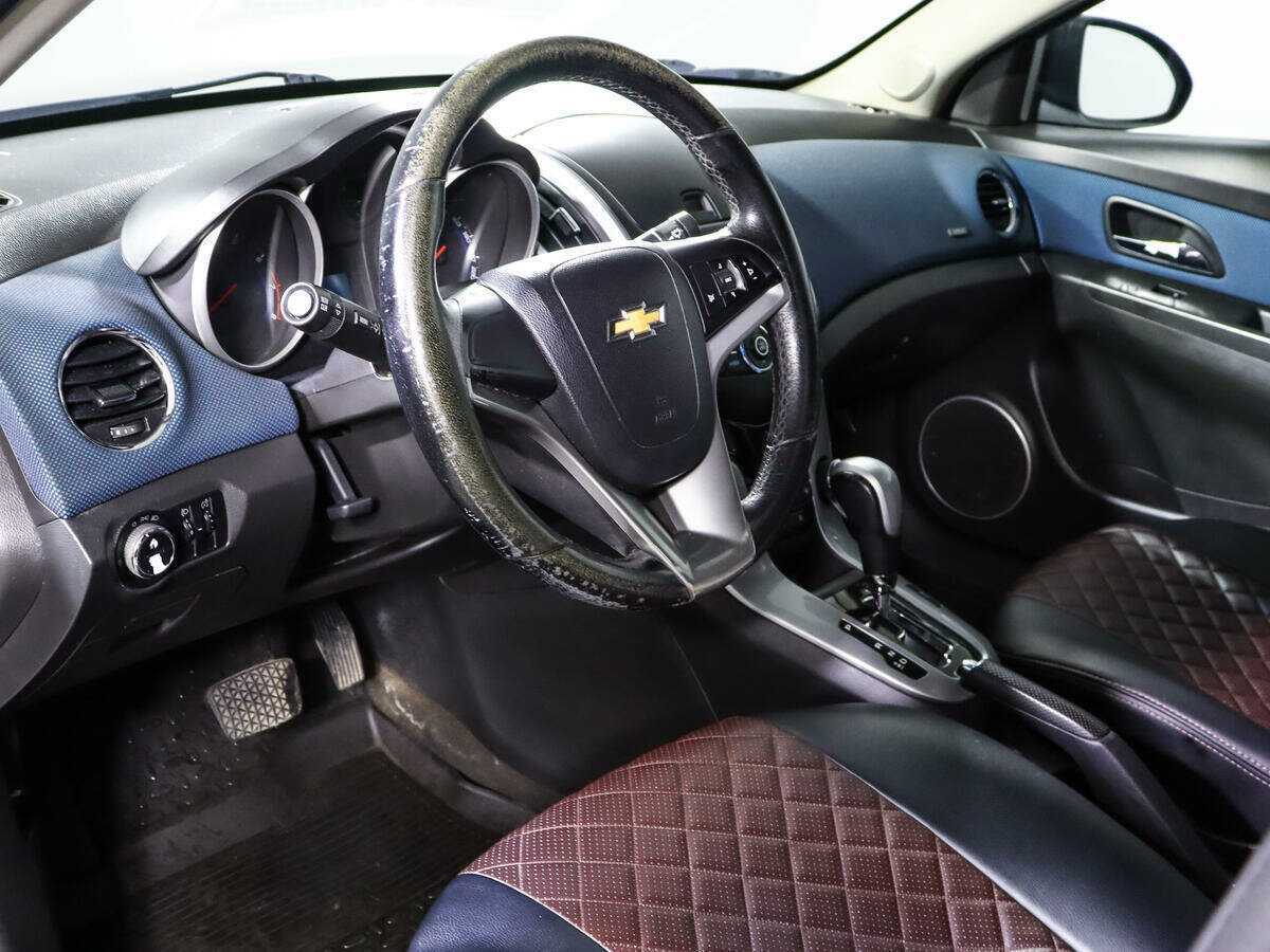 Купить Chevrolet Cruze с пробегом. Фото: #11