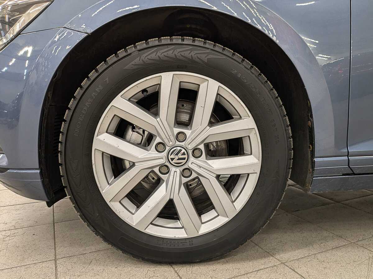 Купить Volkswagen Passat с пробегом. Фото: #11