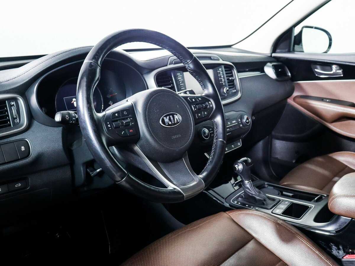 Купить Kia Sorento с пробегом. Фото: #10