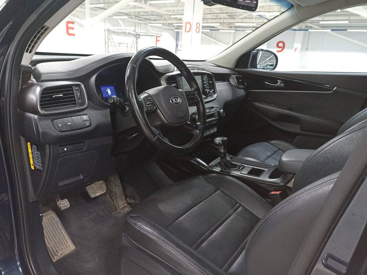 Купить Kia Sorento с пробегом. Фото: #15