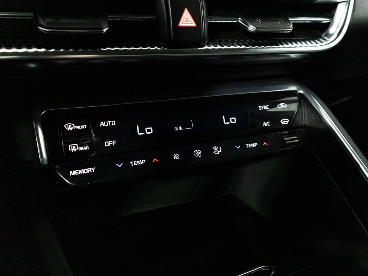 Купить Kia K5 с пробегом. Фото: #20