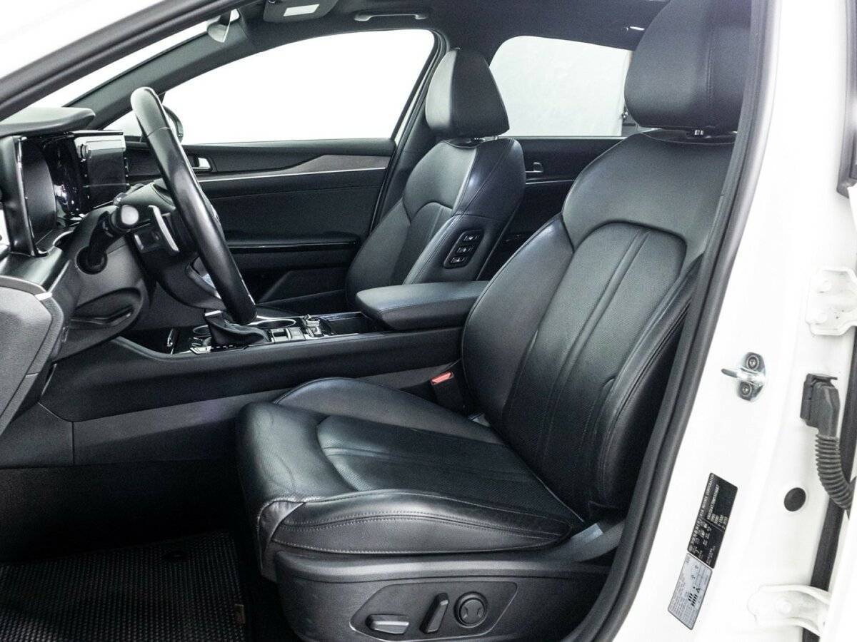 Купить Kia K5 с пробегом. Фото: #16