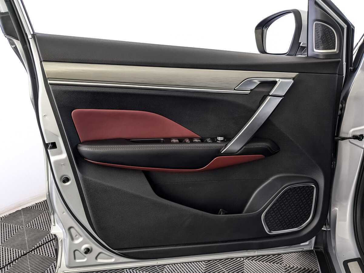 Купить Geely Coolray с пробегом. Фото: #14