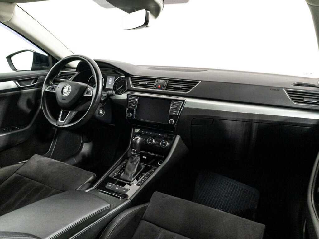 Купить Skoda Superb с пробегом. Фото: #8