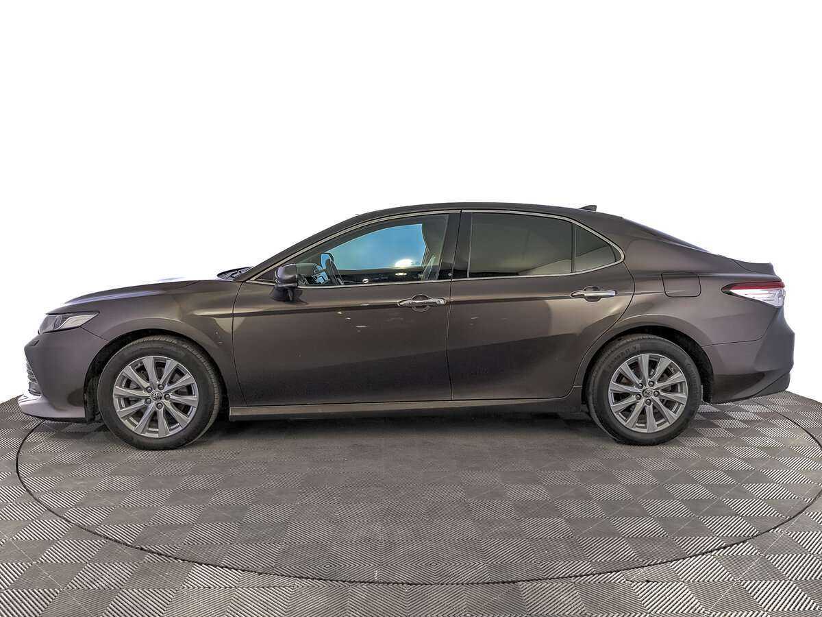 Купить Toyota Camry с пробегом. Фото: #7
