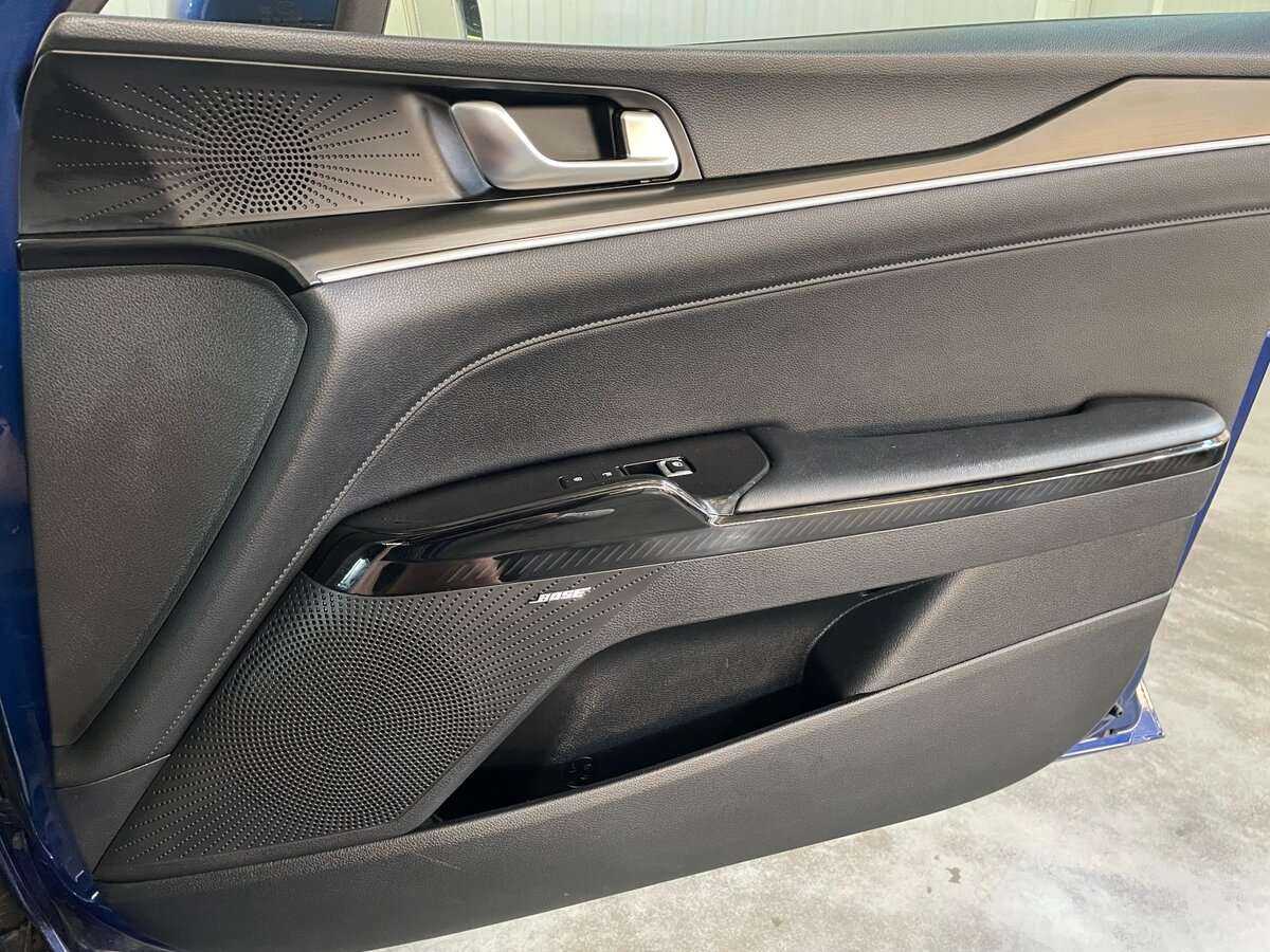 Купить Kia K5 с пробегом. Фото: #24