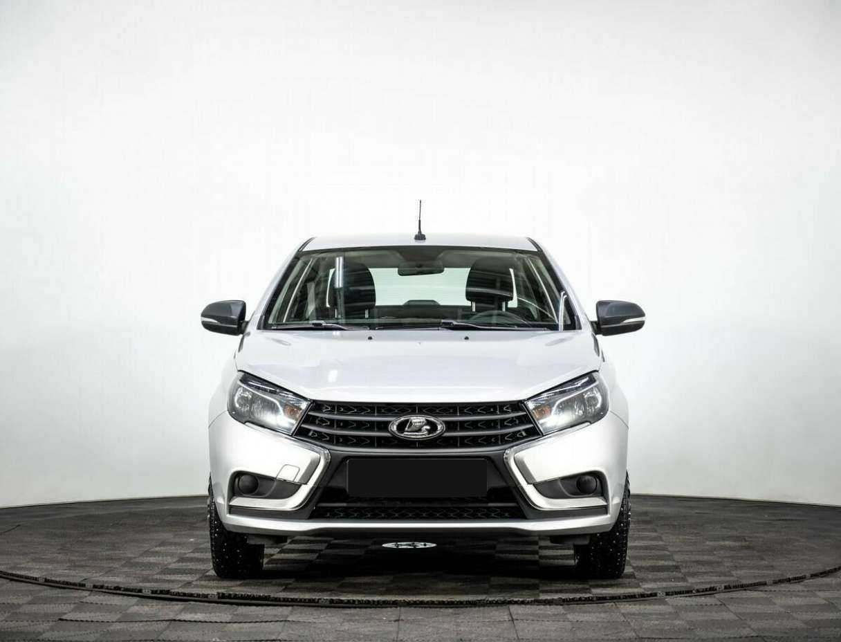 Купить Lada (ВАЗ) Vesta с пробегом. Фото: #1