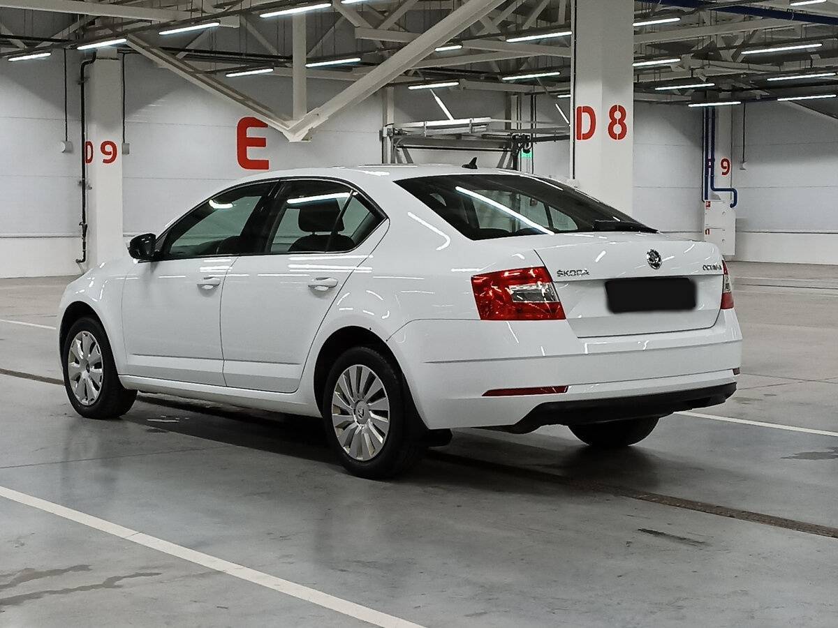 Купить Skoda Octavia с пробегом. Фото: #6